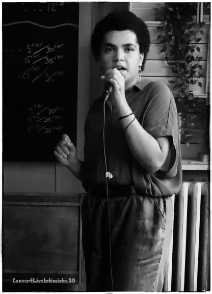 Valentina - Artiste Concert Live Intimiste Genève nouveaux talents musicaux